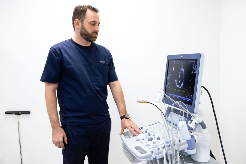 Обратиться к кардиологу стоит при: 