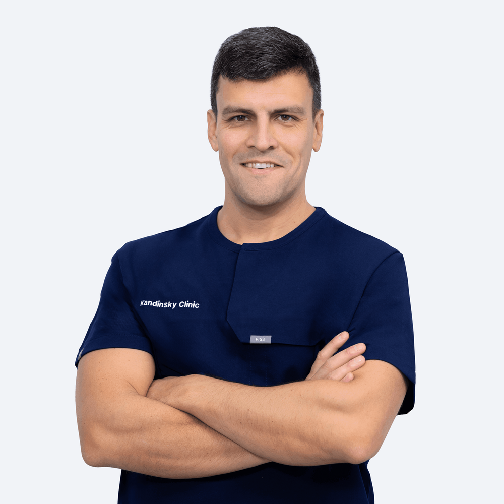 Артем Гарагатый